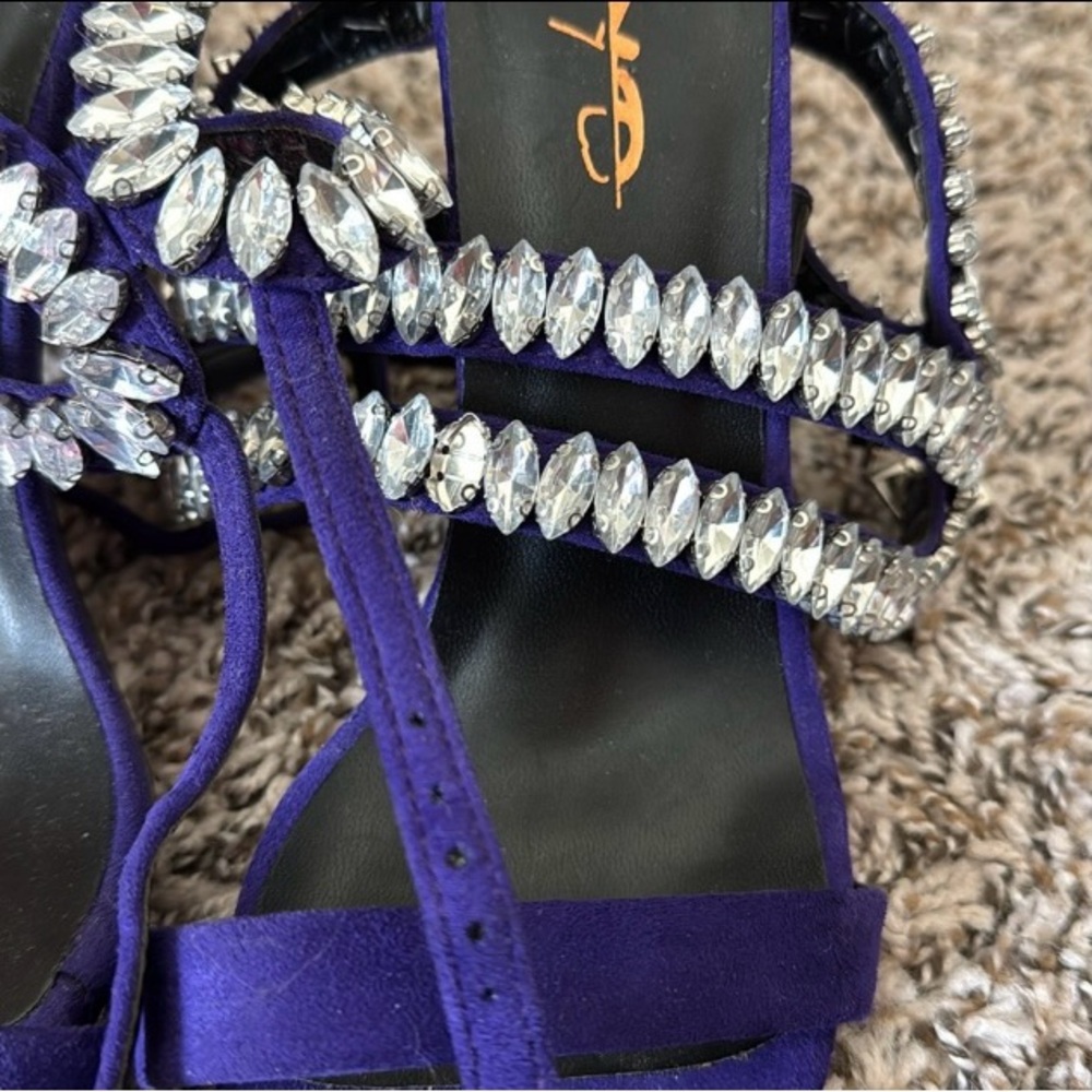 XYD Brand Elegant Purple Heels with Crystal Accents, Size 6.5 - Picture 2 of 4
